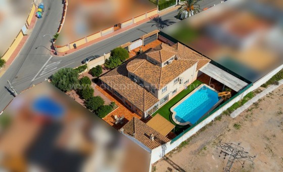 Hus / Villa - Brukt bolig - Torrevieja - El chaparral