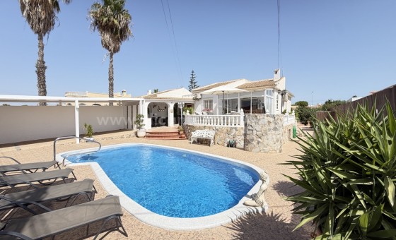 Hus / Villa - Brukt bolig - Torrevieja - San Luis