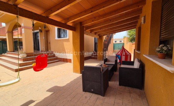 Hus / Villa - Brukt bolig - Torrevieja - Torrevieja Centro