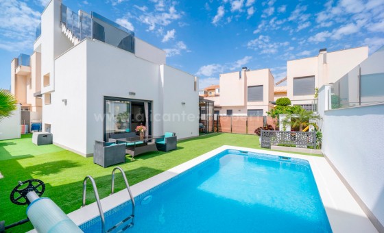Hus / Villa - Brukt bolig - Torrevieja - Torrevieja Centro