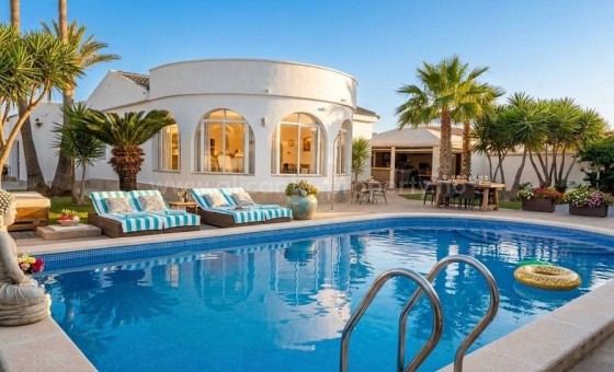 Hus / Villa - Brukt bolig - Torrevieja - Torrevieja Centro