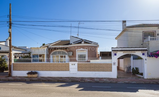 Hus / Villa - Brukt bolig - Torrevieja - Urbanización San Luis