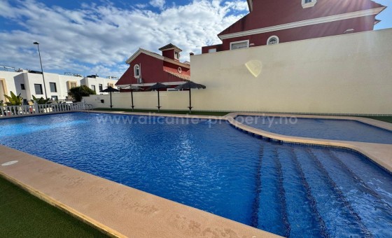 Hus / Villa - Brukt bolig - Villamartín - PAU 26