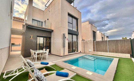 Hus / Villa - Brukt bolig - Villamartín - Villamartín