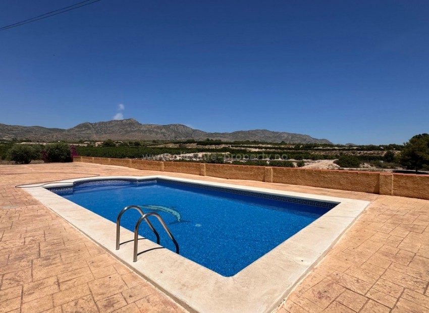 Hus / Villa i Albatera Centro