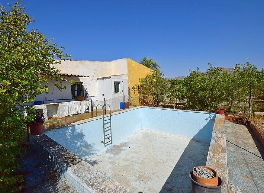Hus / Villa i Albatera Centro
