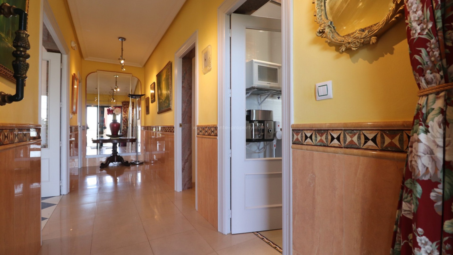 Hus / Villa i Algorfa Centro