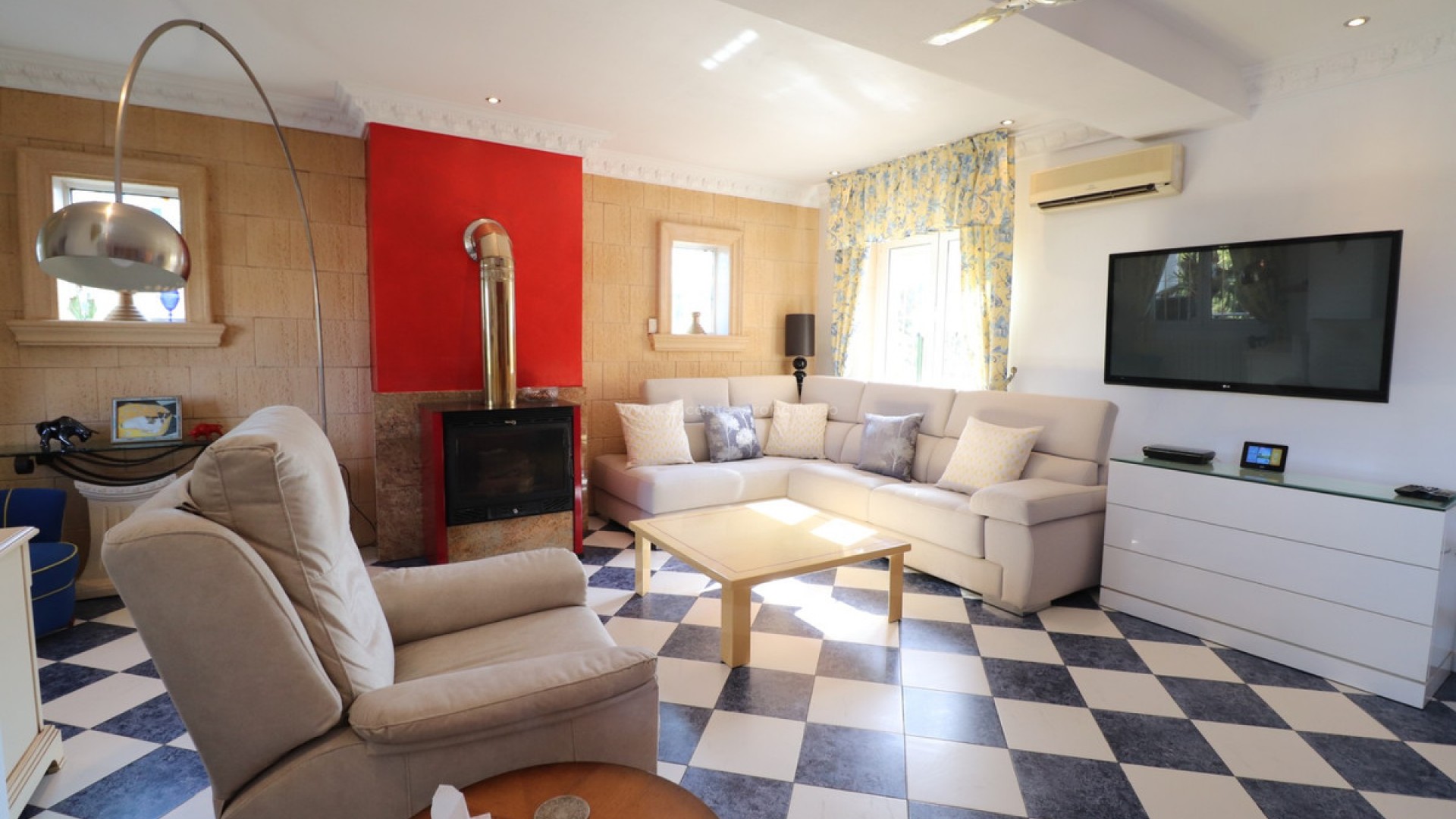 Hus / Villa i Algorfa Centro