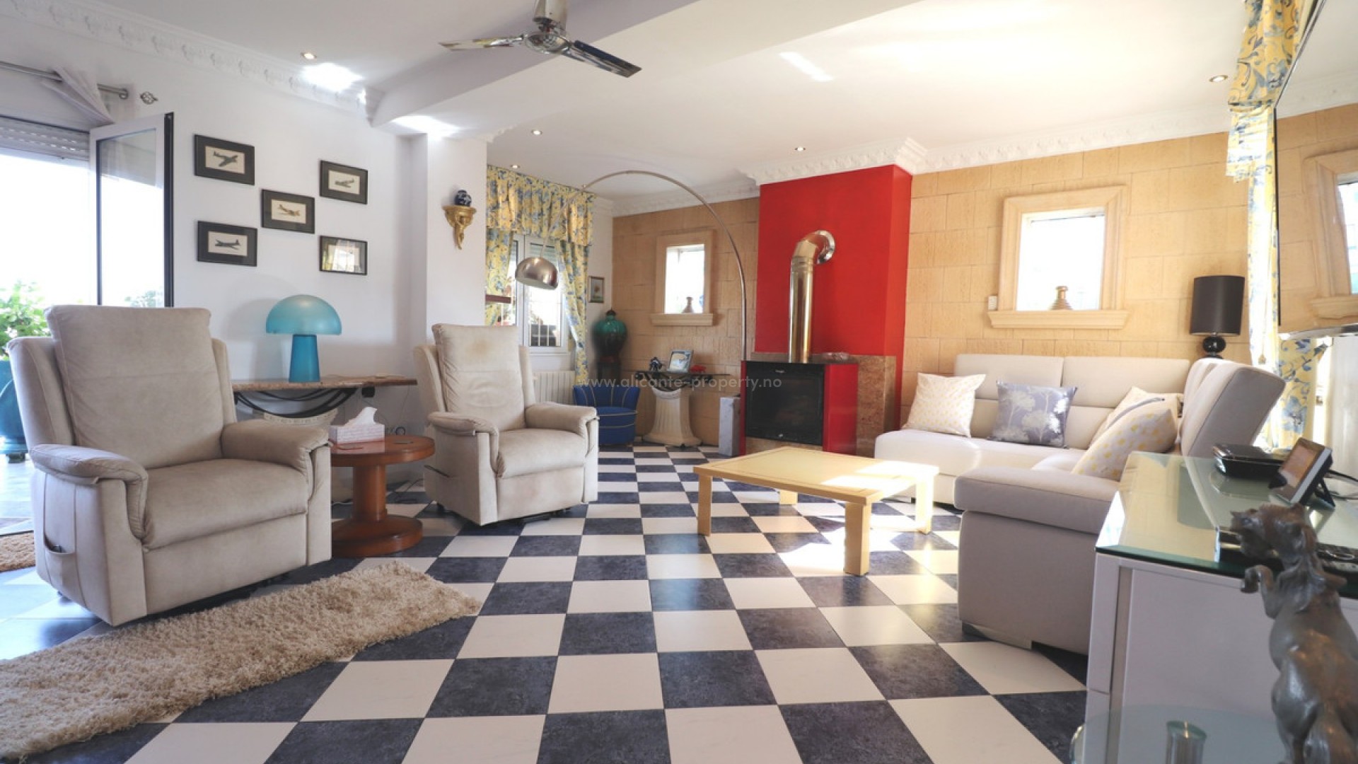 Hus / Villa i Algorfa Centro