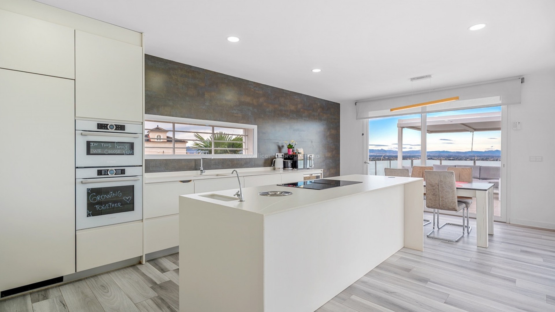 Hus / Villa i Algorfa Centro