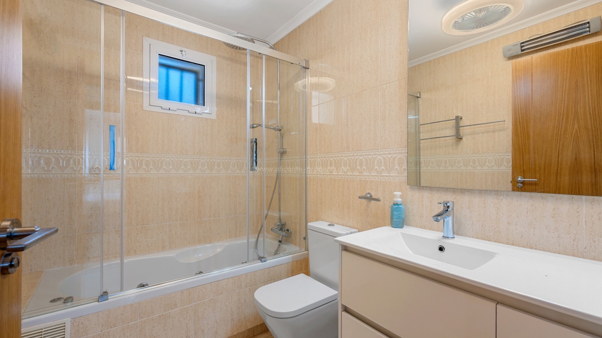 Hus / Villa i Algorfa Centro