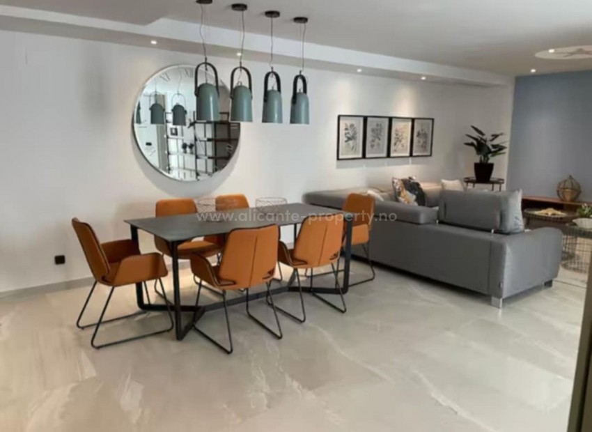 Hus / Villa i Algorfa Centro