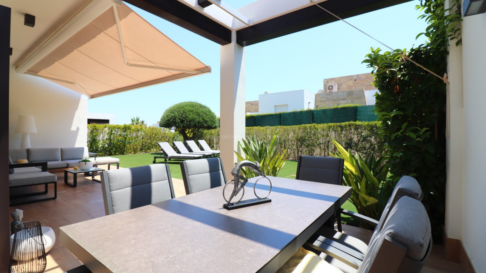 Hus / Villa i Algorfa Centro