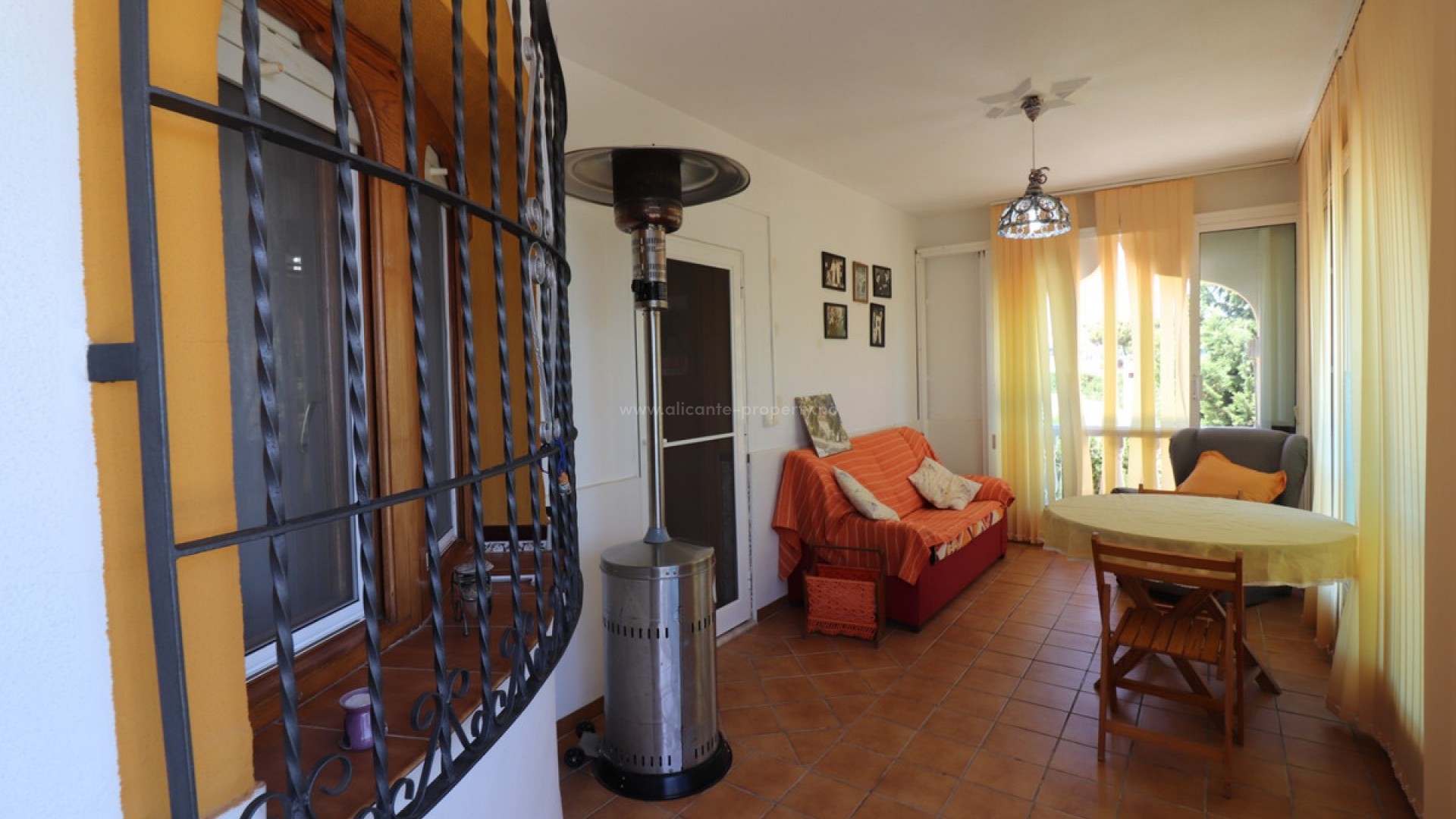 Hus / Villa i Algorfa Centro