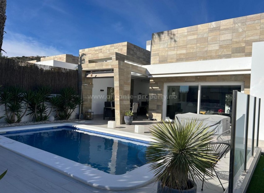 Hus / Villa i Algorfa Centro