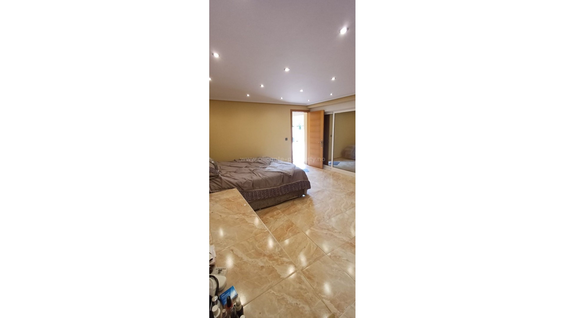 Hus / Villa i Algorfa Centro