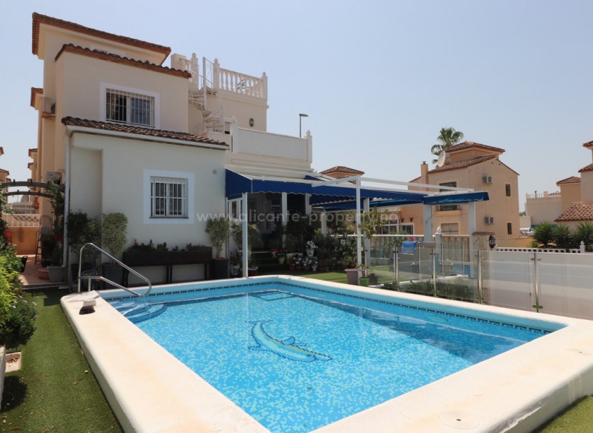 Hus / Villa i Algorfa Centro