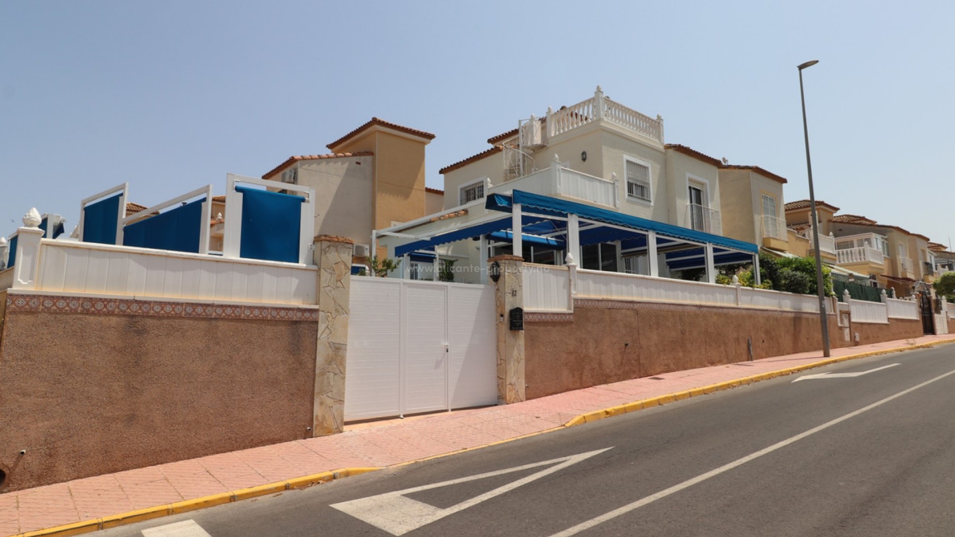 Hus / Villa i Algorfa Centro