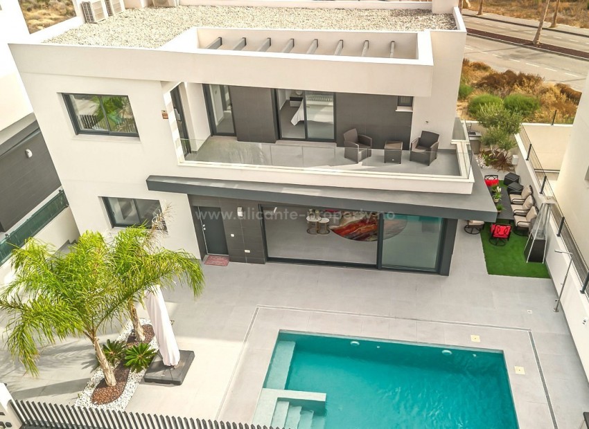 Hus / Villa i Algorfa Centro