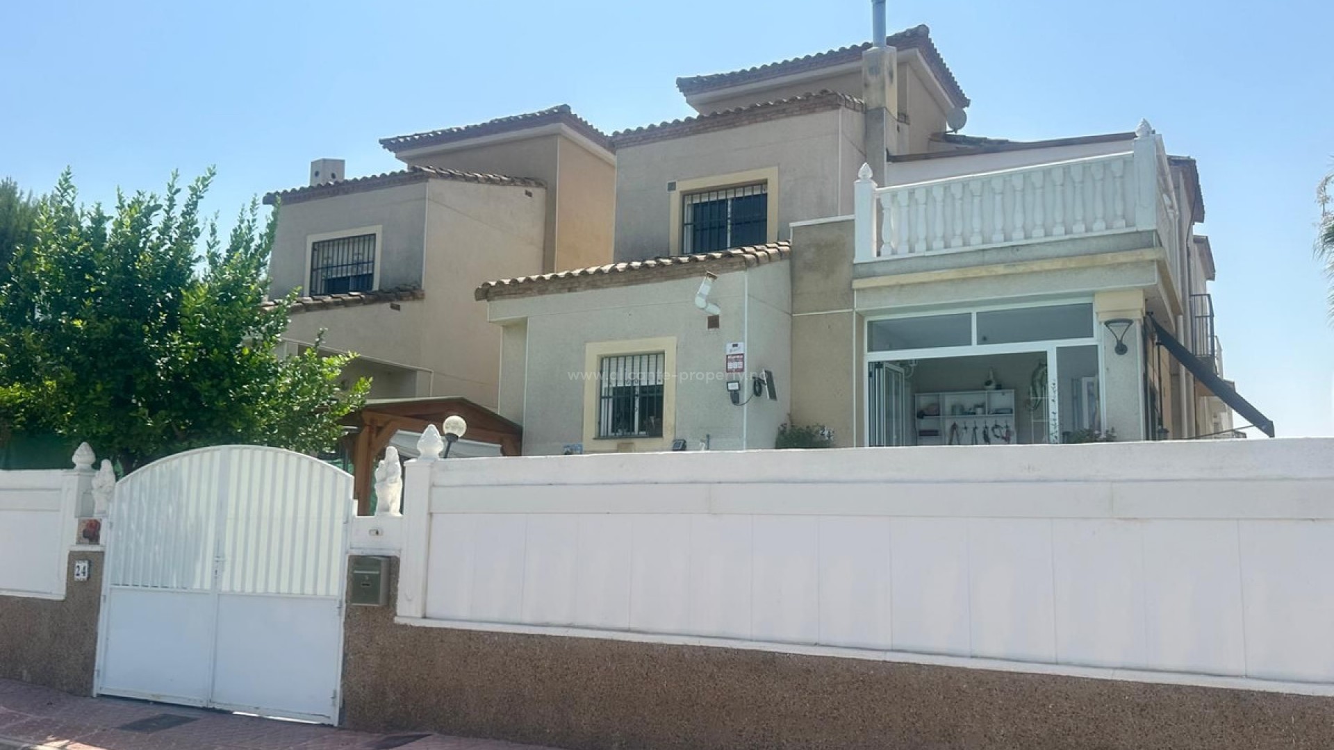 Hus / Villa i Algorfa Centro