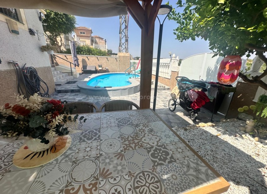 Hus / Villa i Algorfa Centro