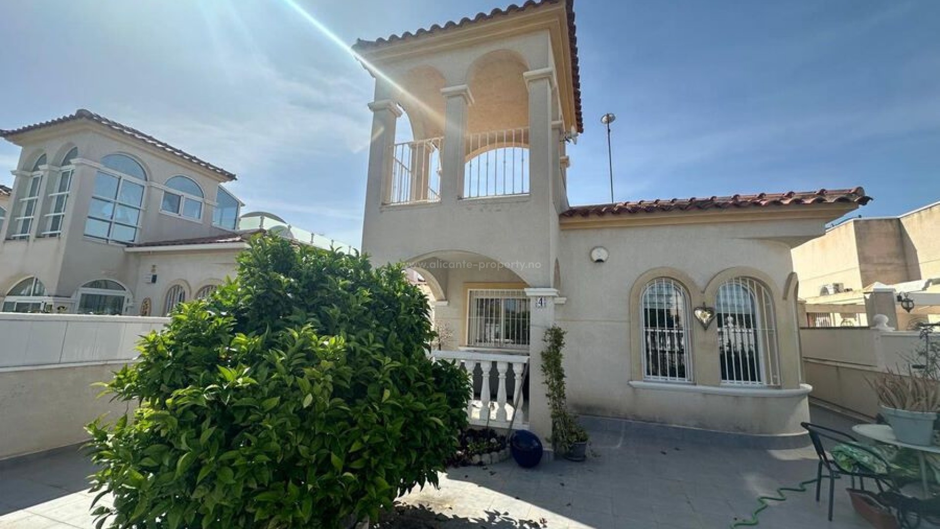 Hus / Villa i Algorfa Centro