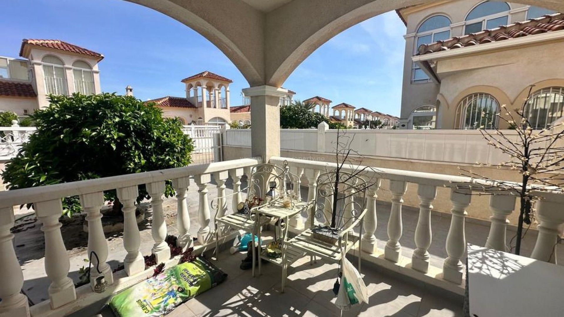 Hus / Villa i Algorfa Centro