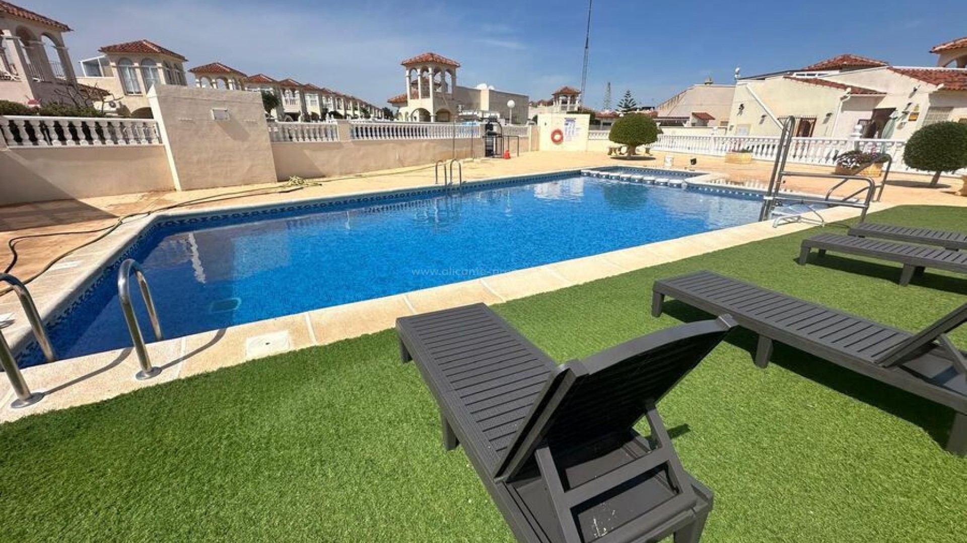 Hus / Villa i Algorfa Centro
