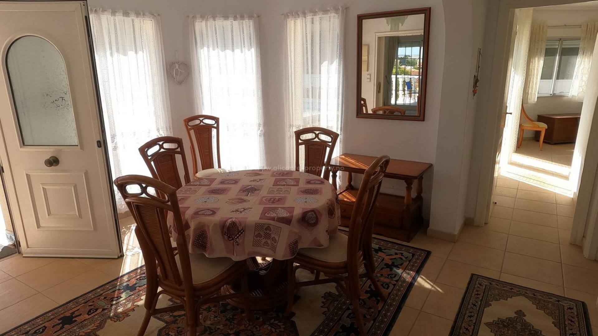 Hus / Villa i Algorfa Centro