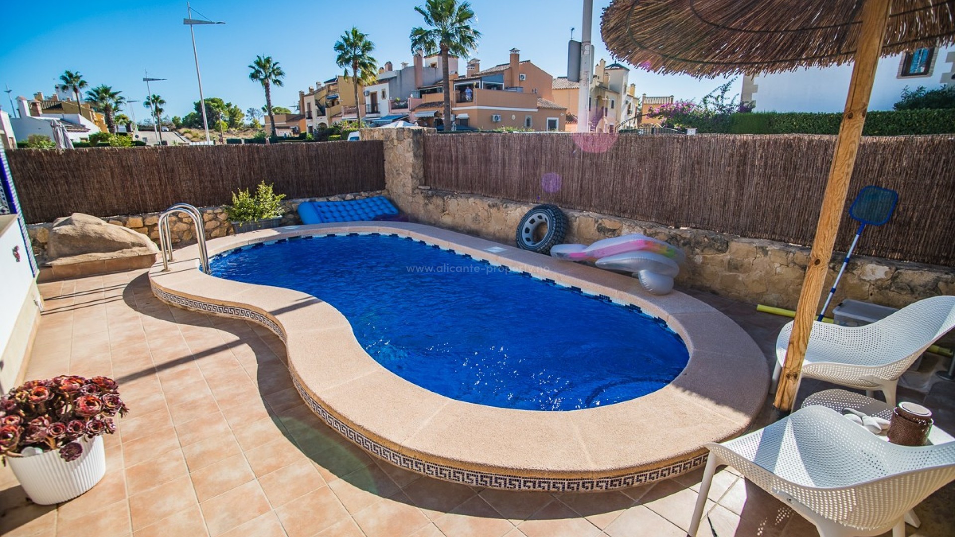 Hus / Villa i Algorfa Centro