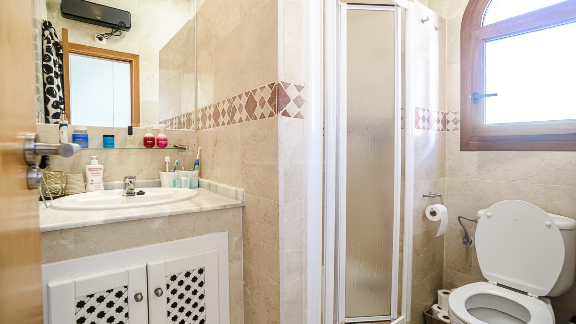 Hus / Villa i Algorfa Centro
