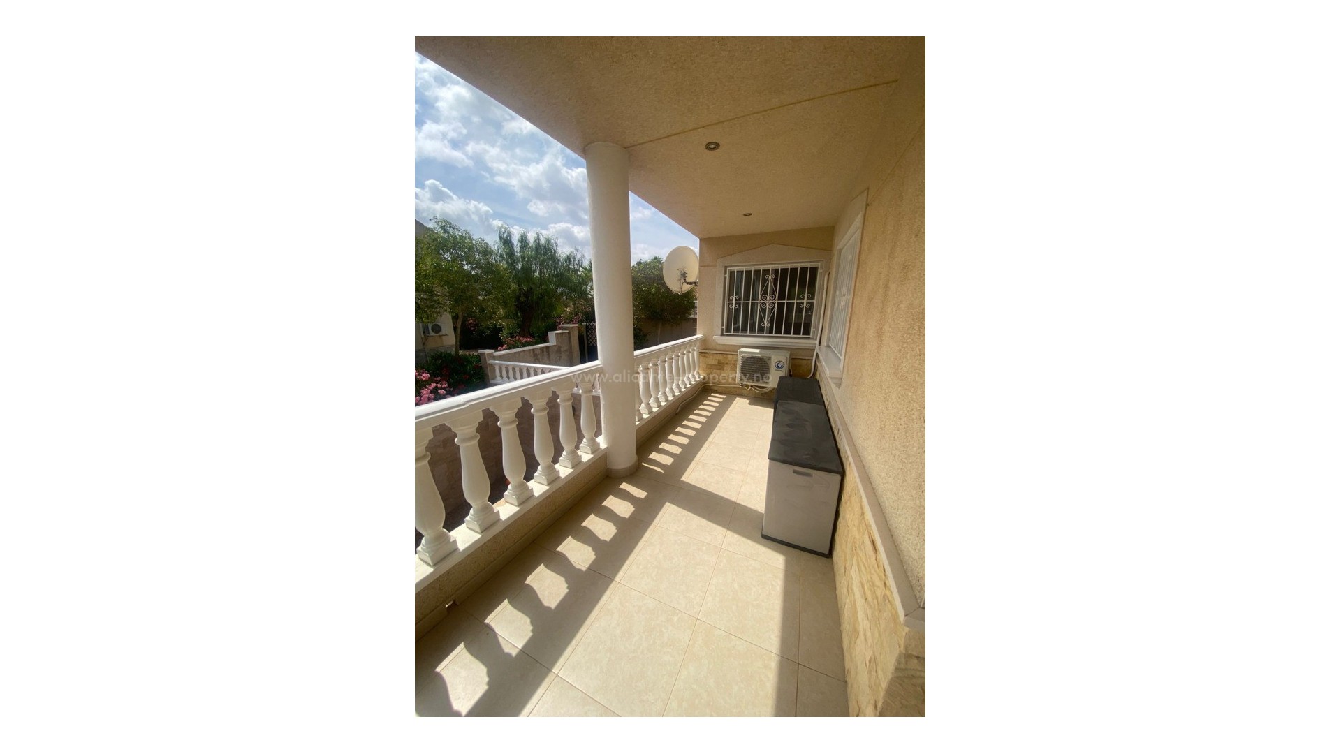 Hus / Villa i Algorfa Centro