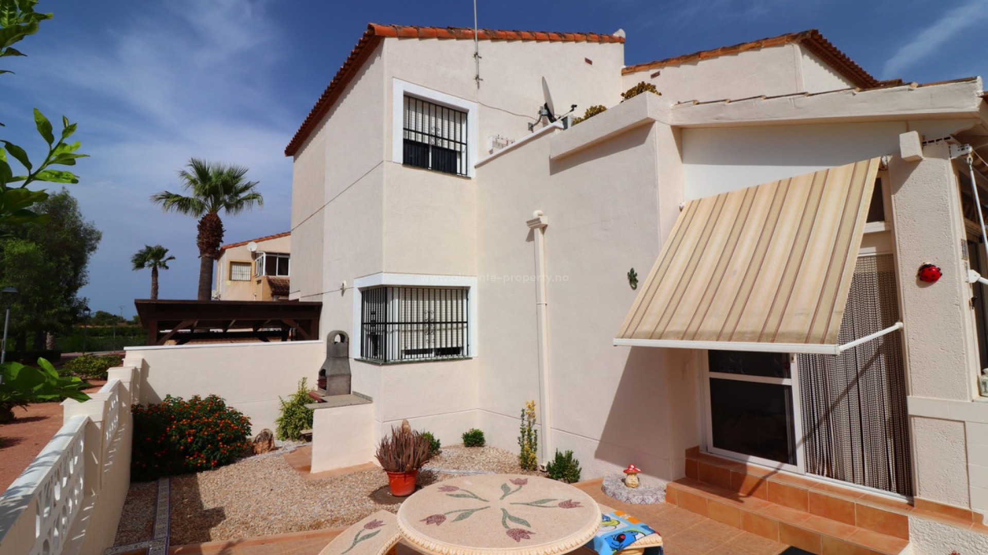 Hus / Villa i Algorfa Centro