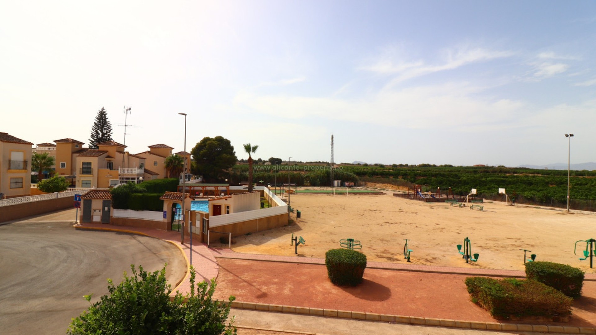 Hus / Villa i Algorfa Centro