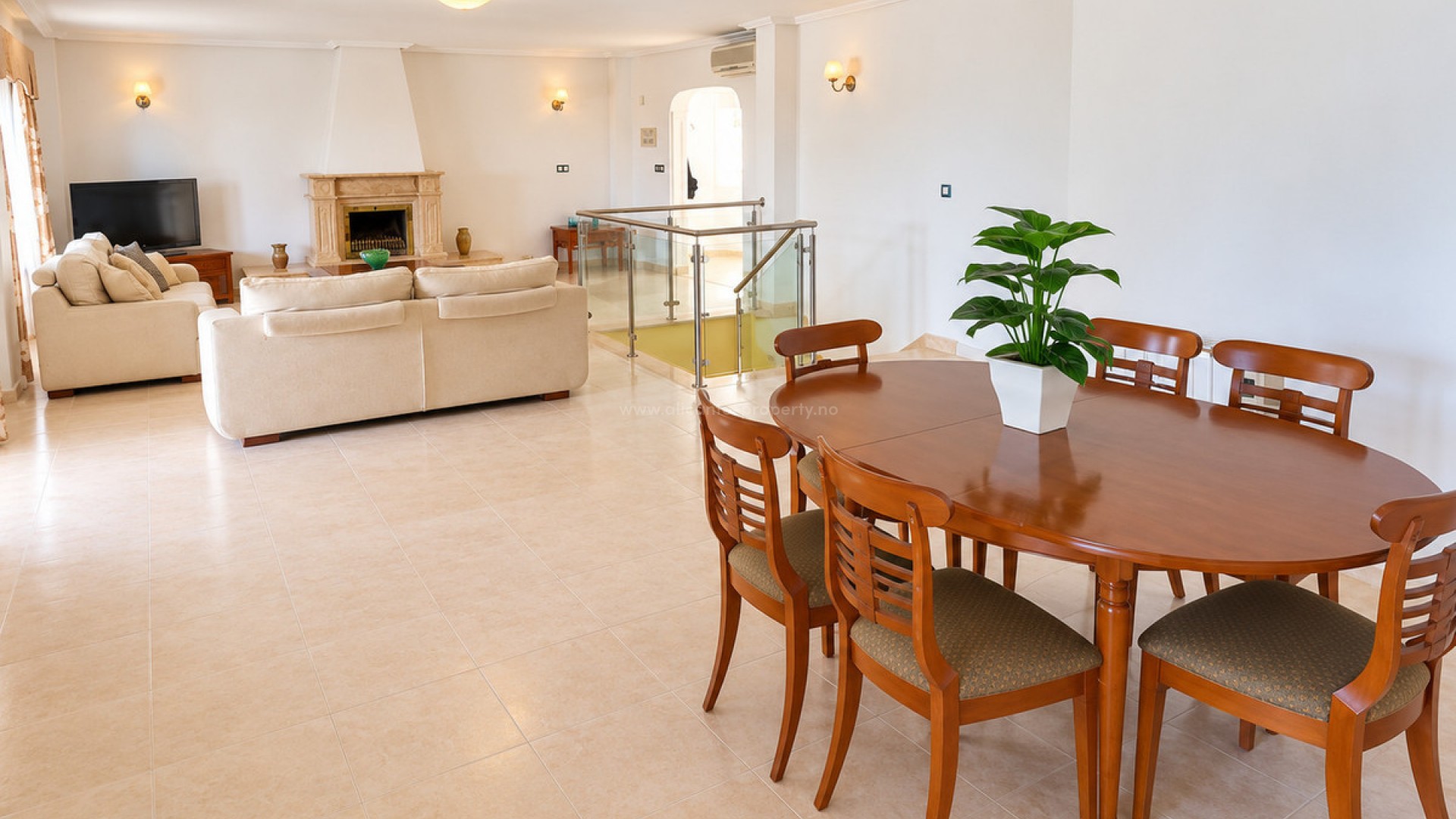 Hus / Villa i Algorfa Centro