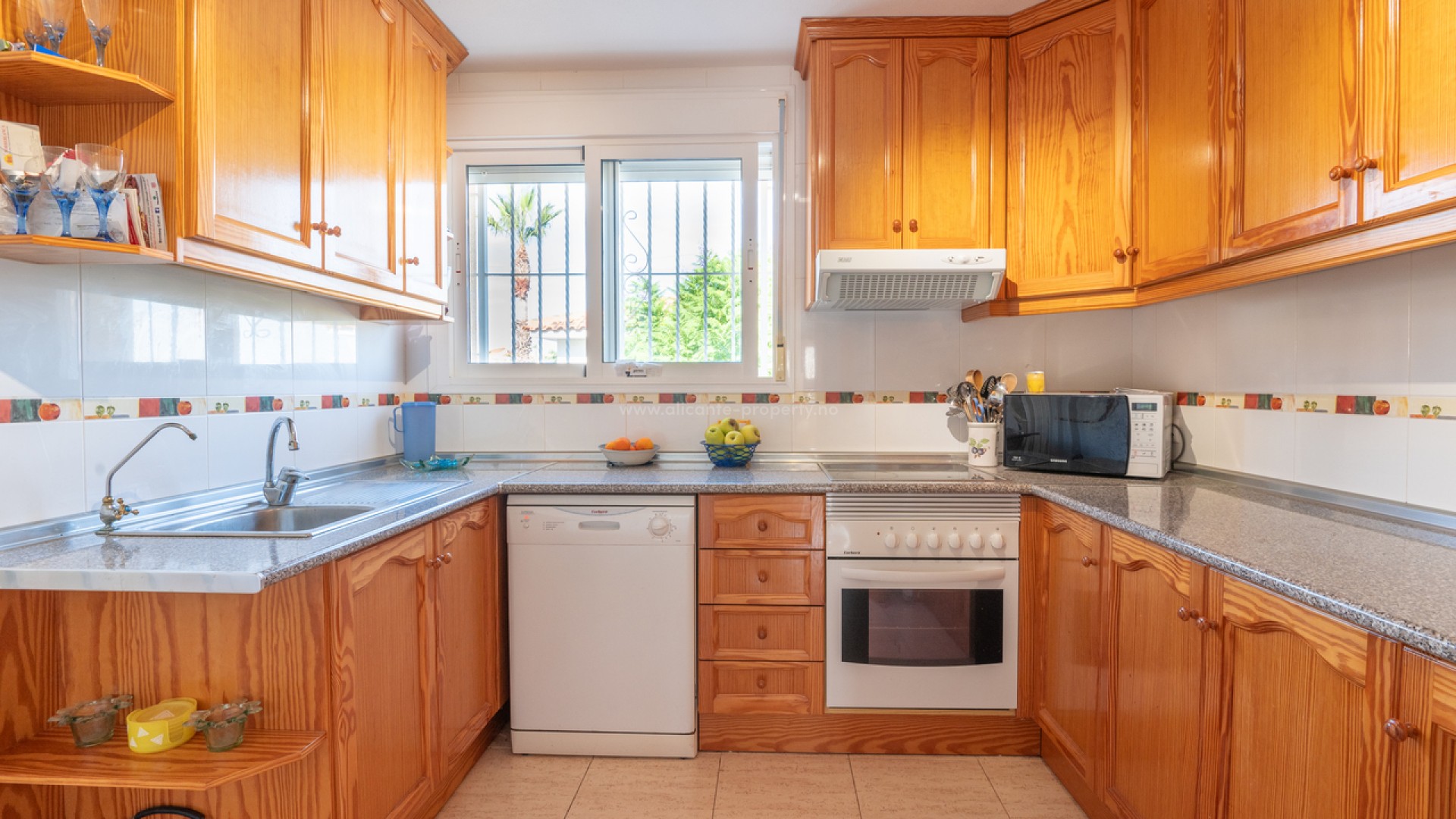 Hus / Villa i Algorfa