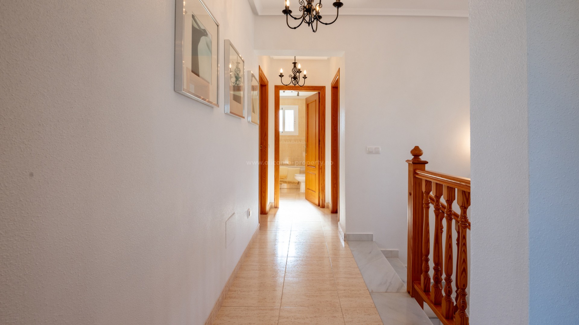 Hus / Villa i Algorfa