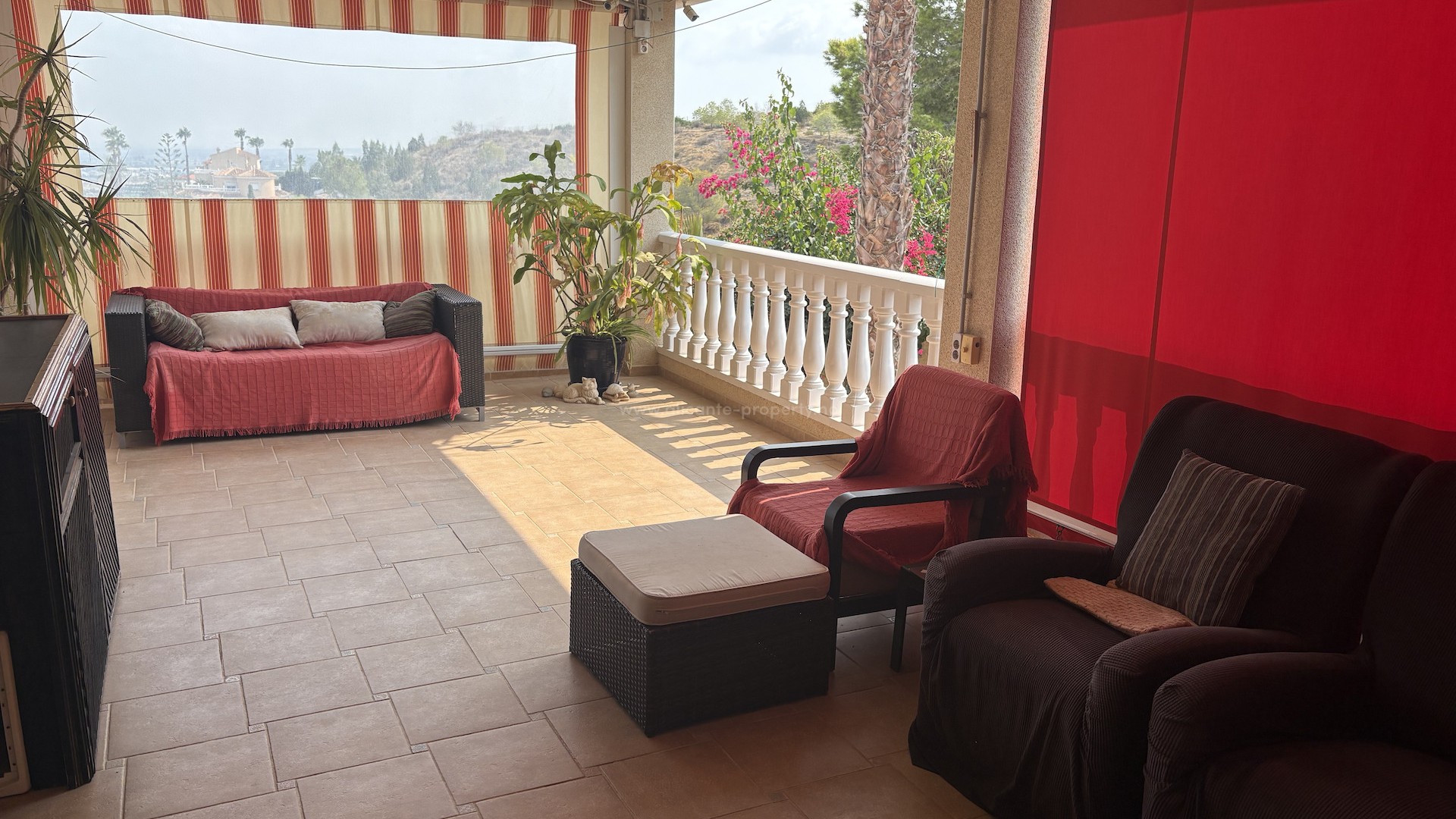 Hus / Villa i Algorfa