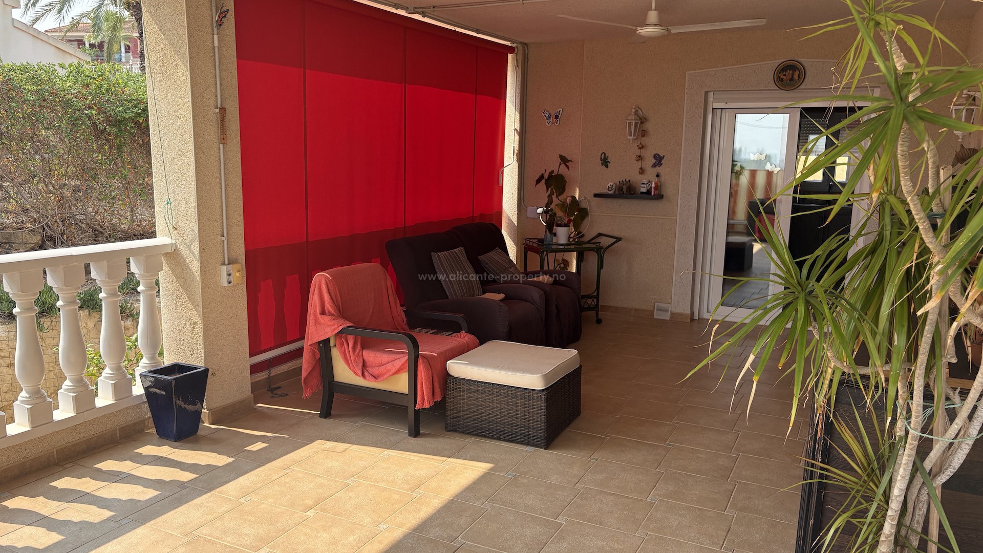 Hus / Villa i Algorfa