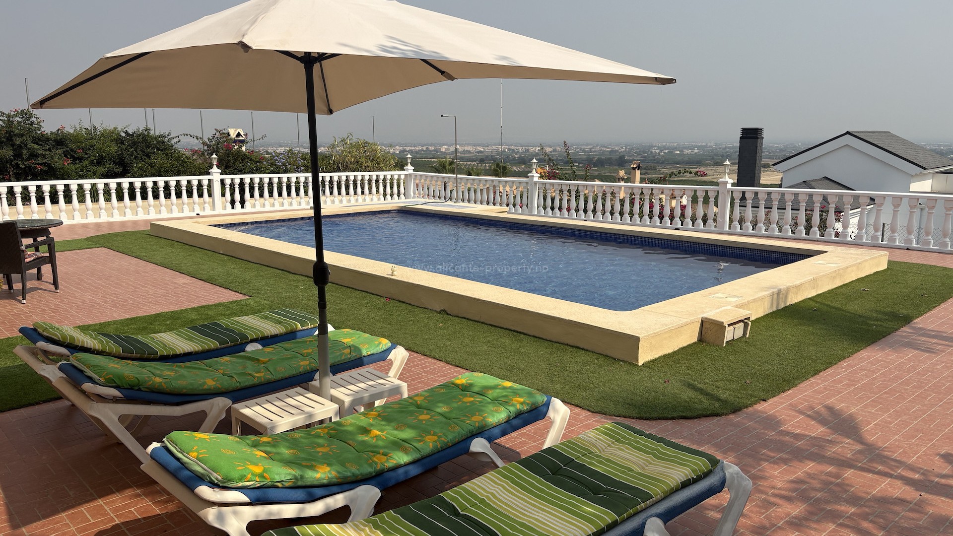 Hus / Villa i Algorfa