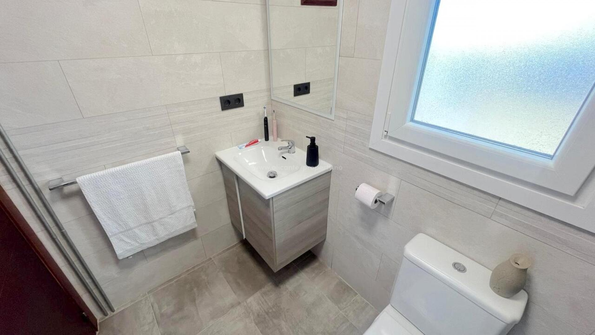 Hus / Villa i Algorfa