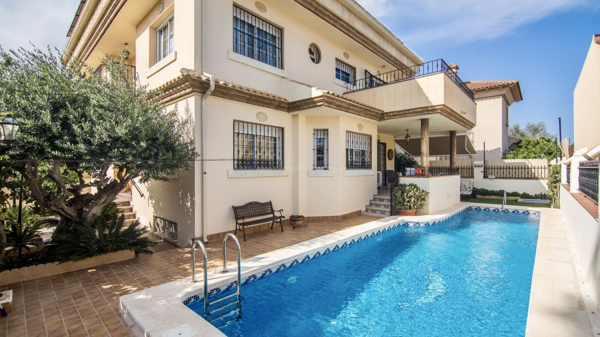 Hus / Villa i Almoradi Centro