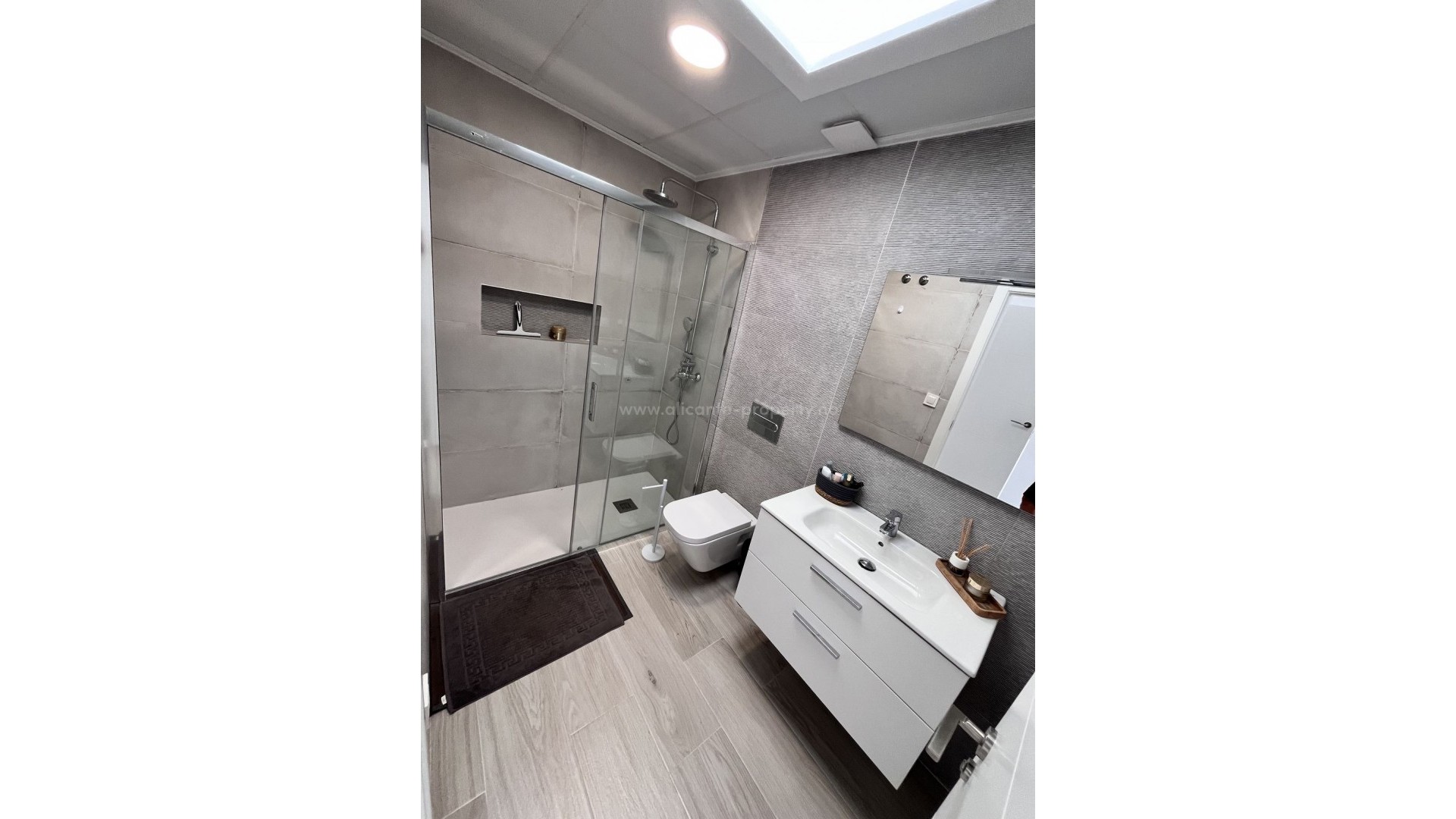 Hus / Villa i Avileses