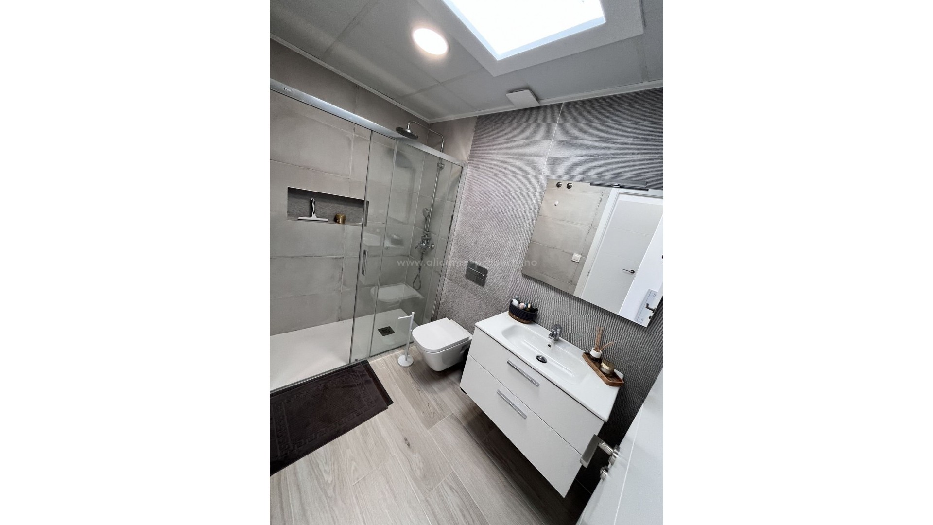 Hus / Villa i Avileses