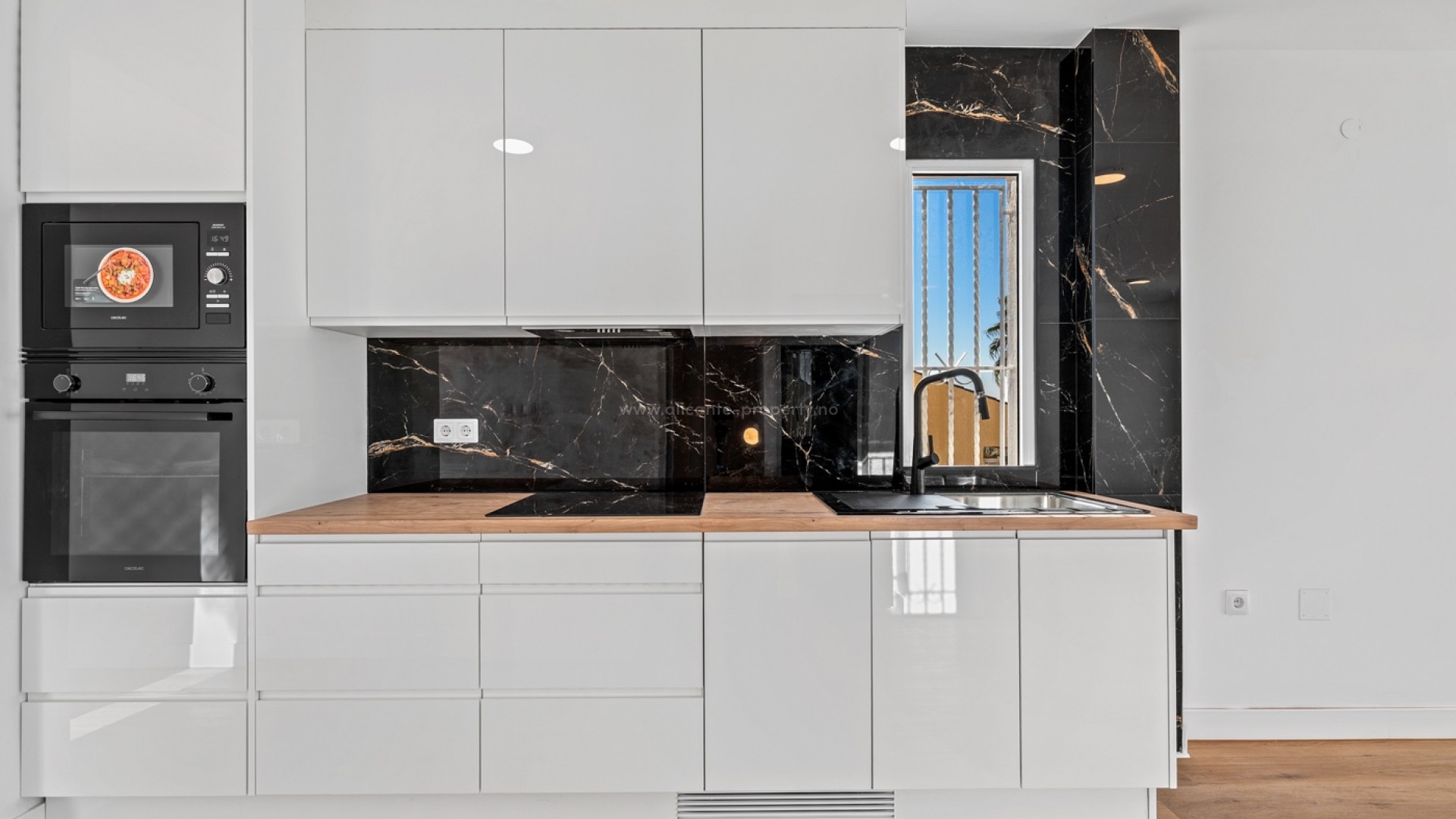 Hus / Villa i Benimar