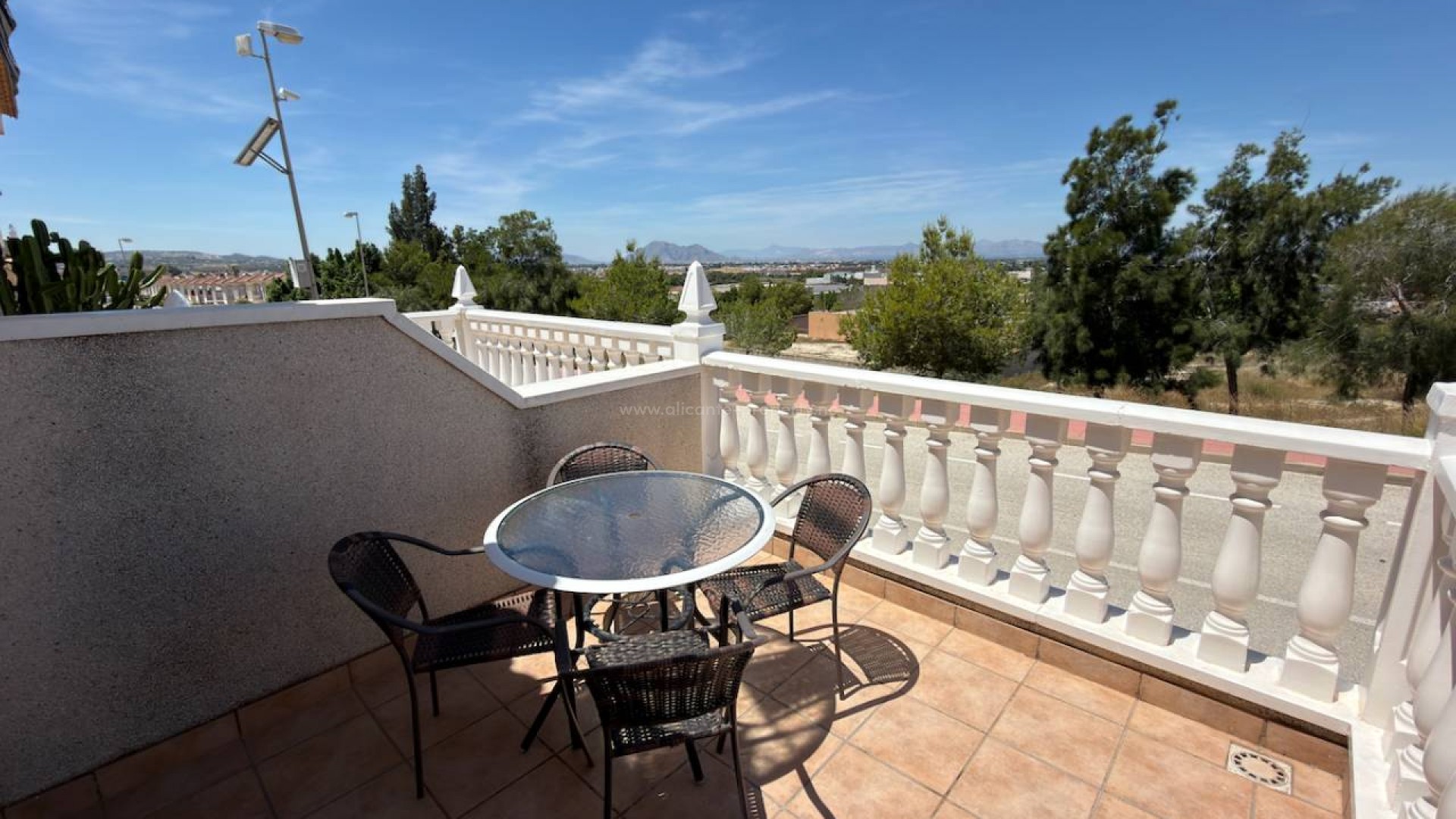 Hus / Villa i Benimar