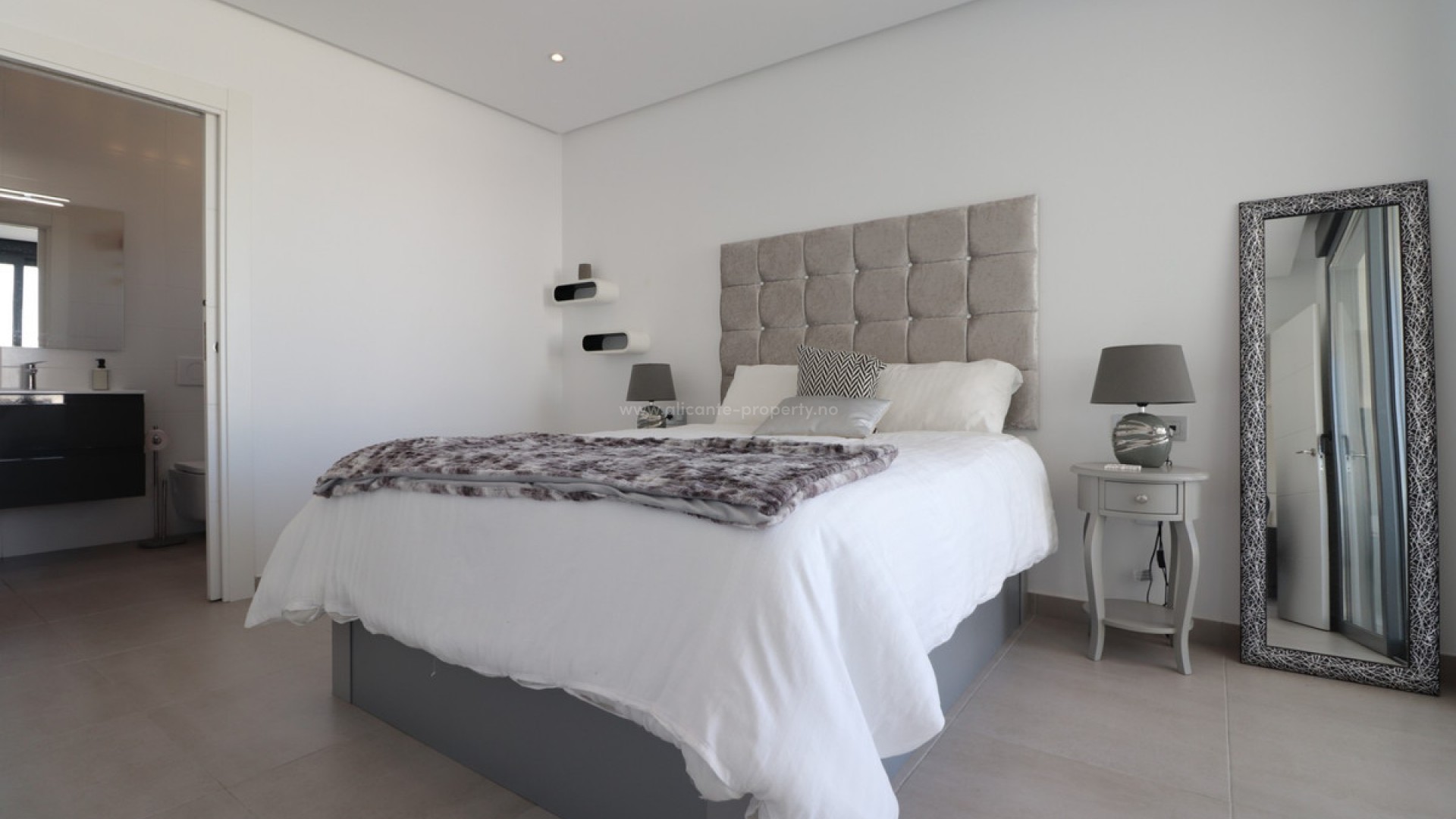 Hus / Villa i Benimar