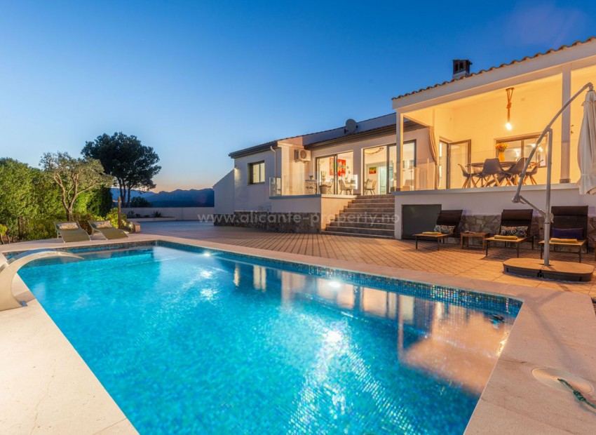 Hus / Villa i Busot Centro