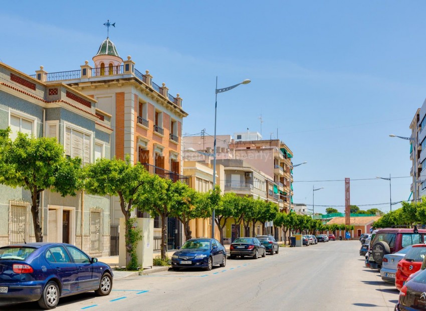 Hus / Villa i Callosa de Segura Centro
