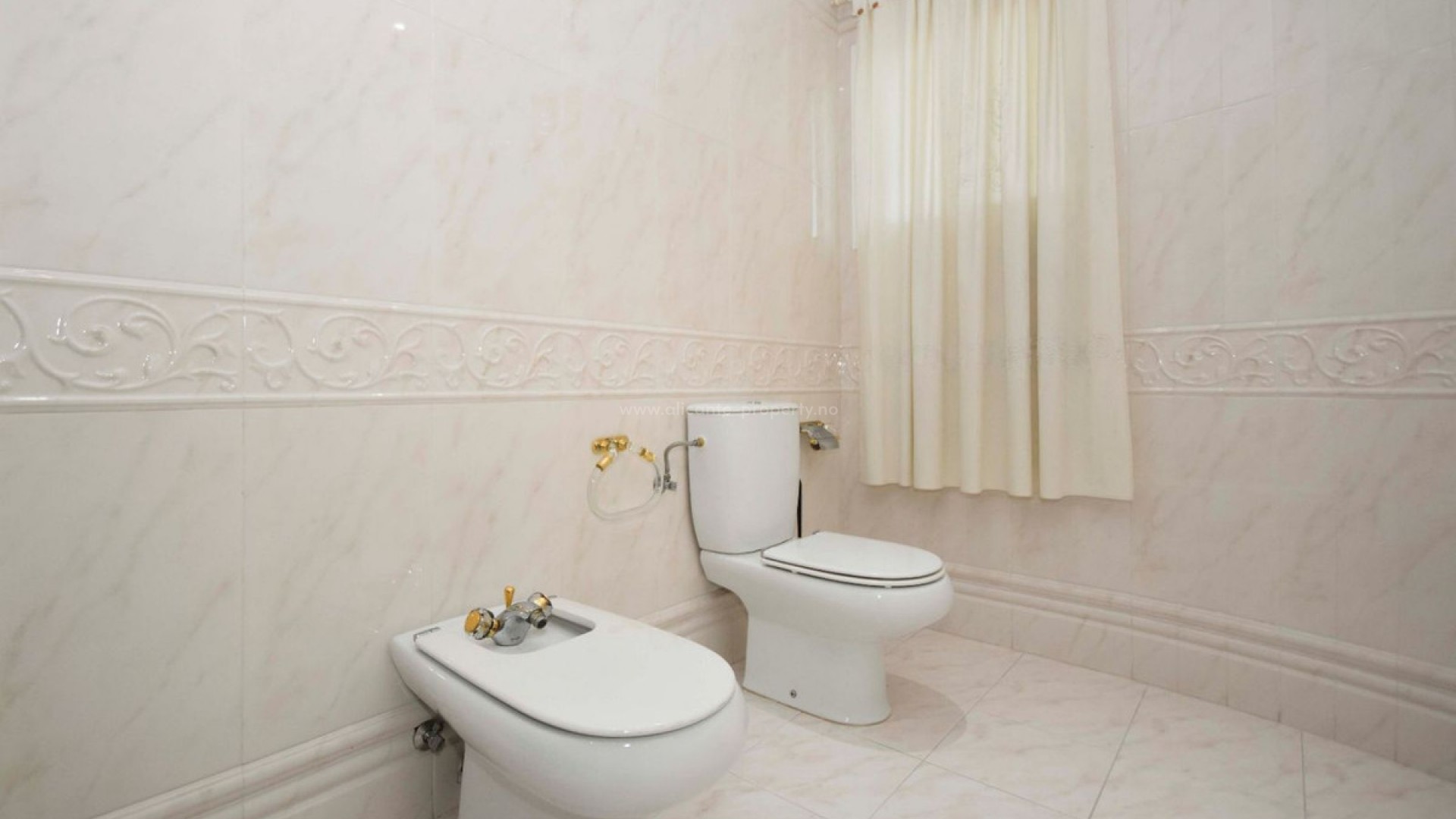 Hus / Villa i Callosa de Segura Centro